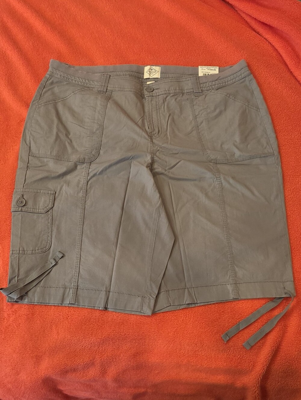 St Johns Bay 11.5" Women's Bermuda Shorts - Dark Cinder Block/Gray NWT Size 18W - Picture 7 of 7